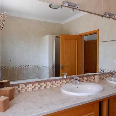 Stunning Townhouse Sea View Vakantiehuis *