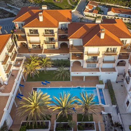 Stunning Townhouse Sea View Vakantiehuis Amoreira (Leiria)