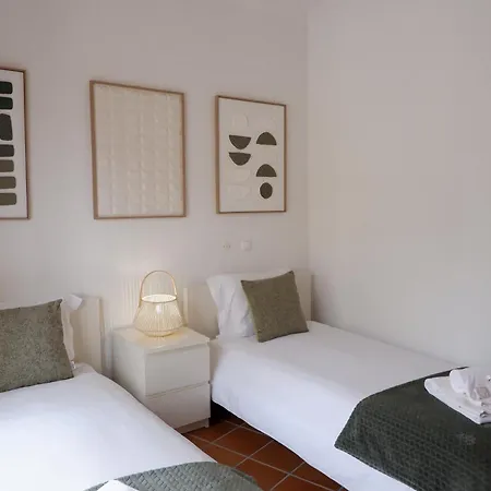 Vakantiehuis Stunning Townhouse Sea View