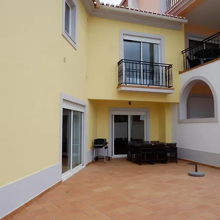 Stunning Townhouse Sea View Vakantiehuis Amoreira (Leiria)