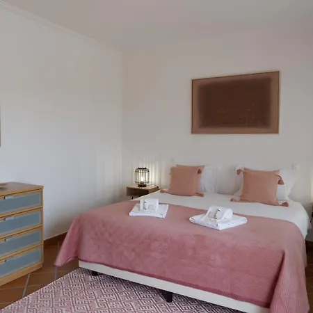 Vakantiehuis Stunning Townhouse Sea View