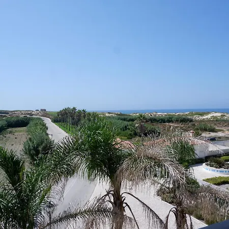 Vakantiehuis Stunning Townhouse Sea View