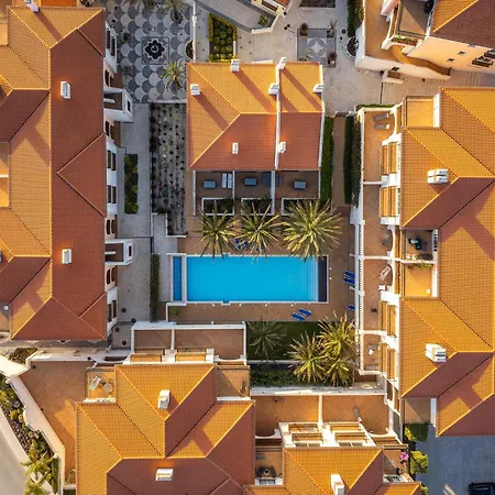 Stunning Townhouse Sea View Vakantiehuis Amoreira (Leiria)
